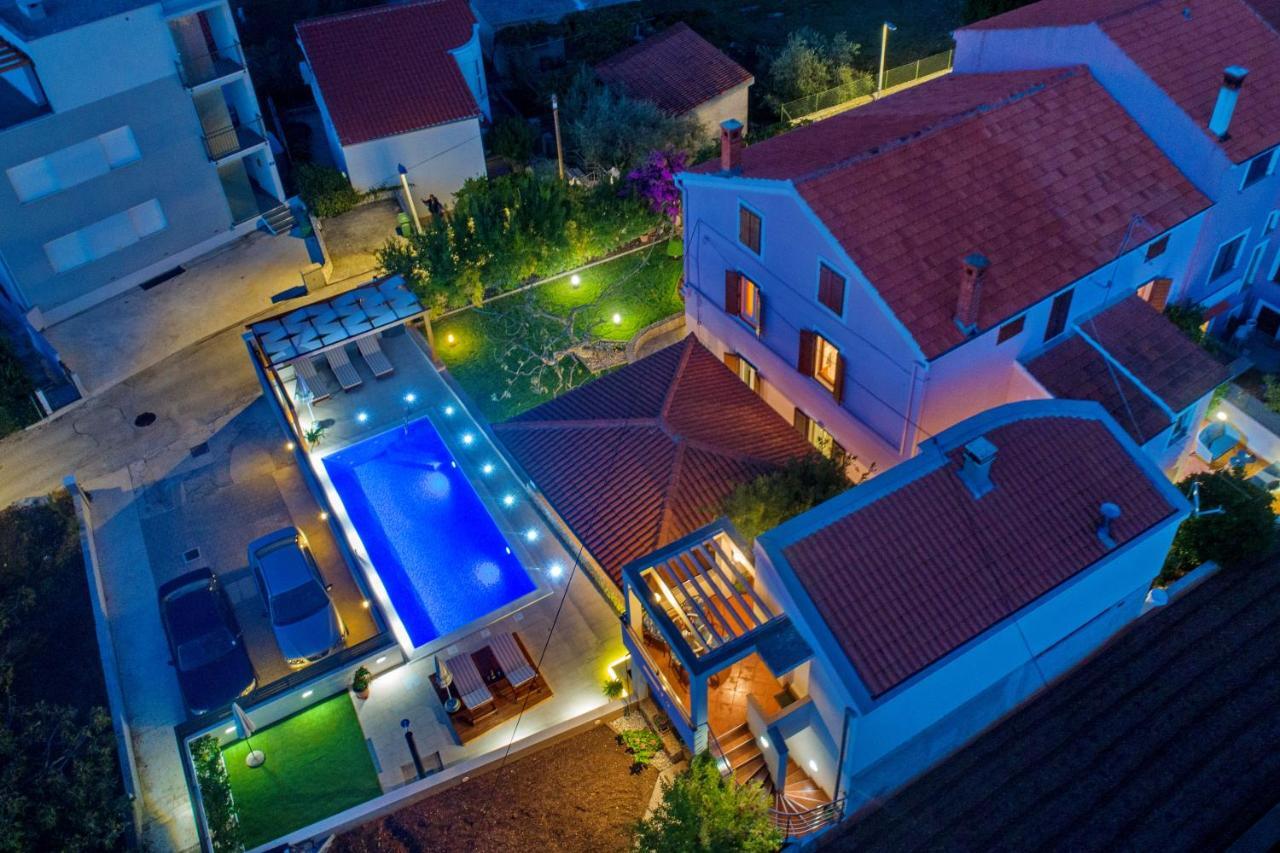 Apartments Guc Преко Екстериор снимка