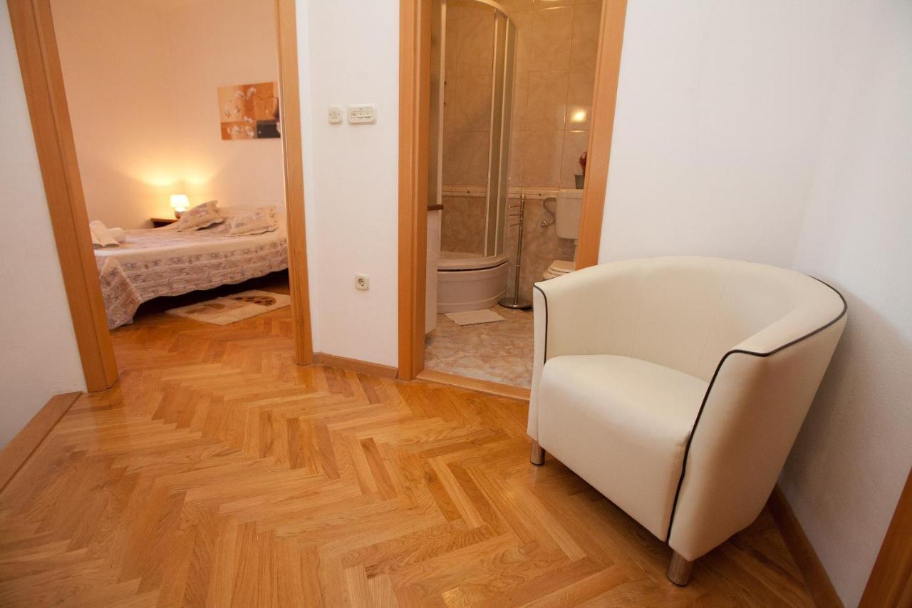 Apartments Guc Преко Екстериор снимка