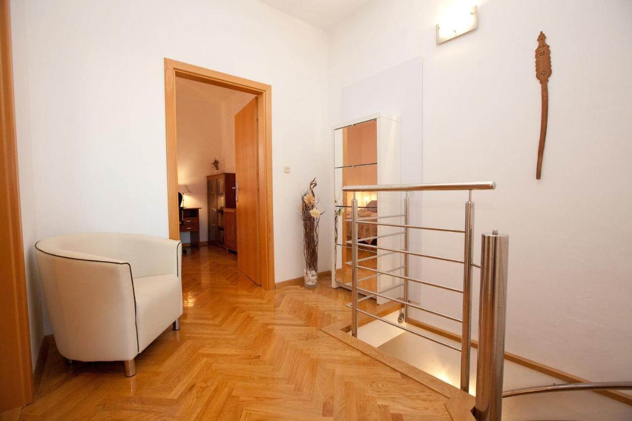 Apartments Guc Преко Екстериор снимка