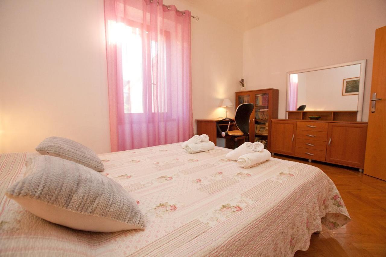 Apartments Guc Преко Екстериор снимка