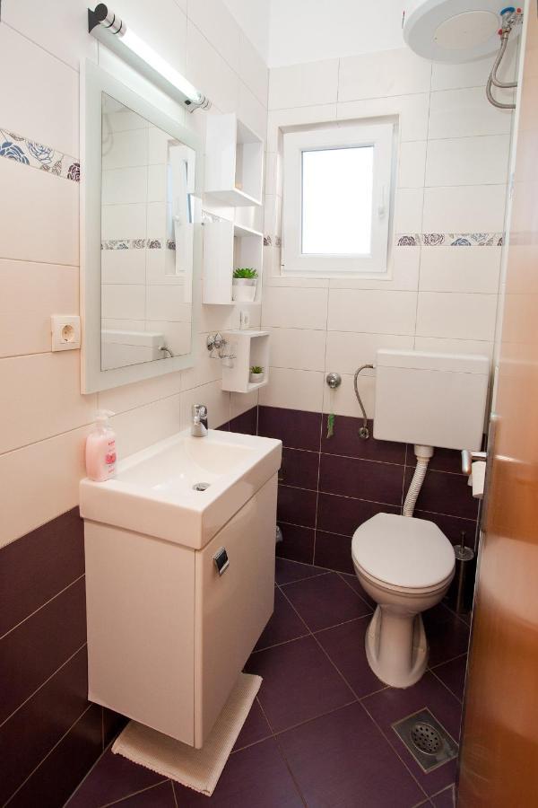 Apartments Guc Преко Екстериор снимка