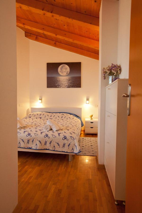 Apartments Guc Преко Екстериор снимка