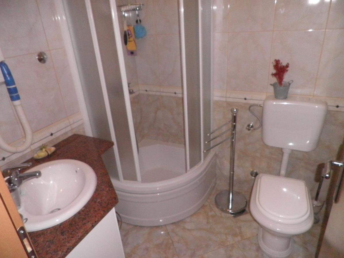 Apartments Guc Преко Екстериор снимка